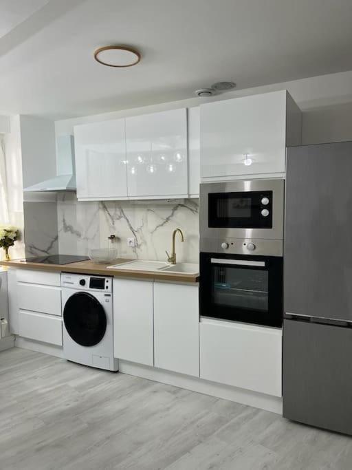 Beau Duplex Au Centre Ville. Apartment